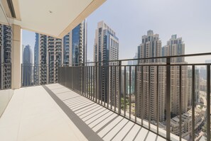 Luxury Apartment, 3 Bedrooms, Non Smoking, City View | Balcony