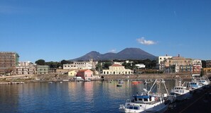 Marina - Mini apartment with bathroom and kitchen for exclusive use (Portici)