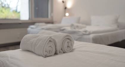 Apartment 'Kaffeehof 3 - 4 Einzelbetten' with Private Terrace and Balcony