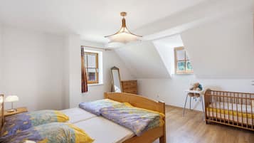 2 Schlafzimmer, Bügeleisen/Bügelbrett, kostenloses WLAN, Bettwäsche