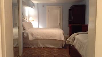 1 chambre, fer et planche à repasser, lit de bébé portatif, Wi-Fi