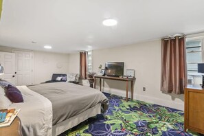 1 bedroom, iron/ironing board, travel crib, WiFi