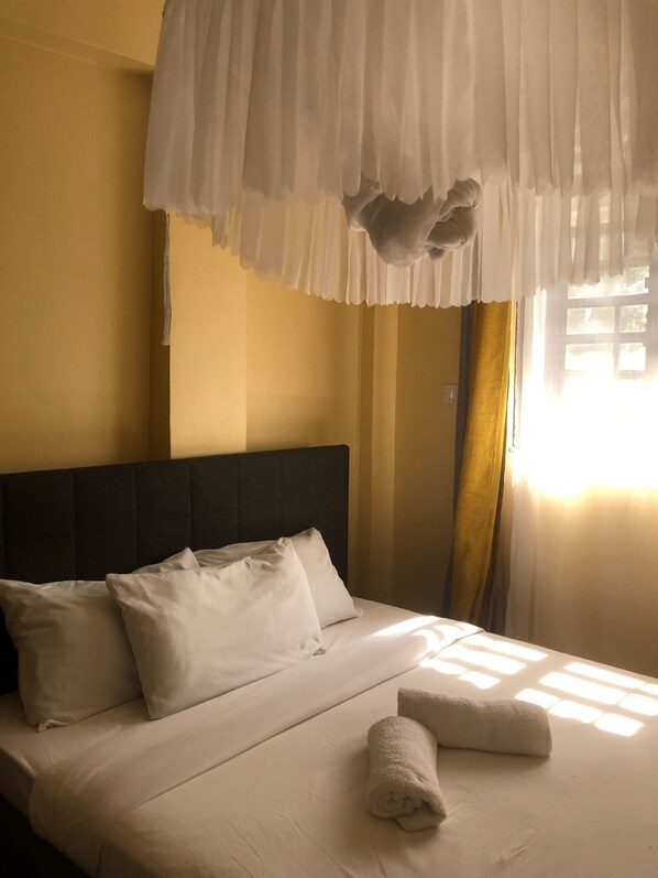 1 chambre, décoration personnalisée, ameublement personnalisé