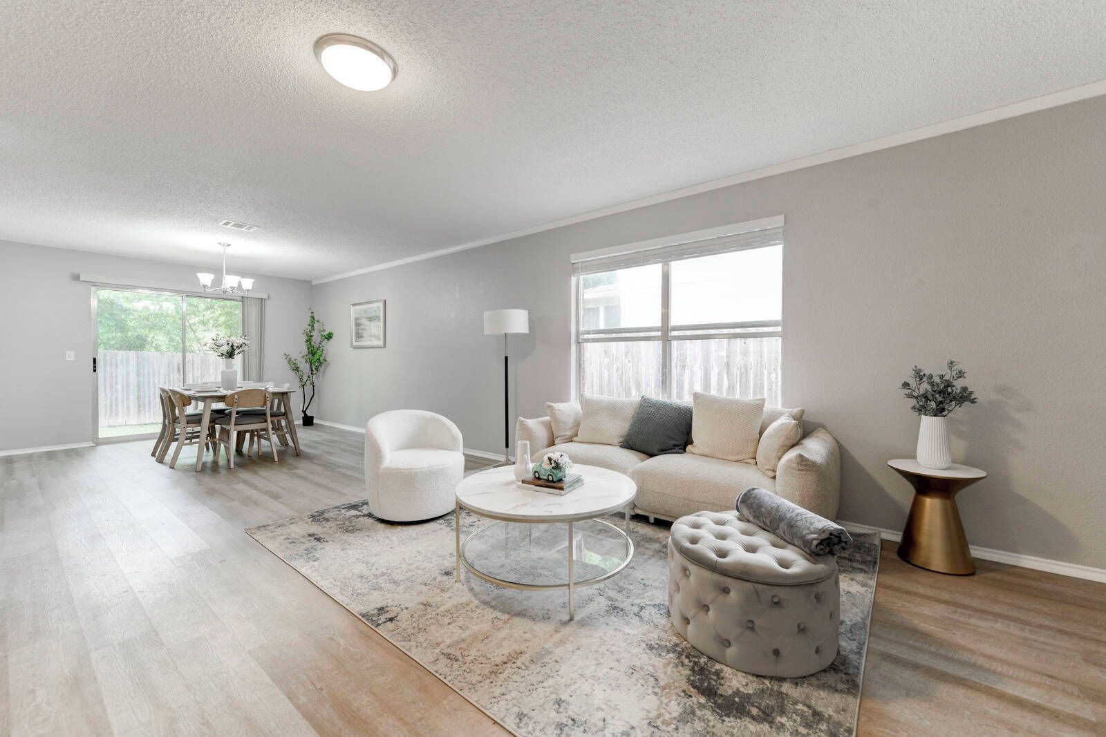 Single-Story｜Fenced Backyard｜Walk-in Closet｜Instant Tour #41721