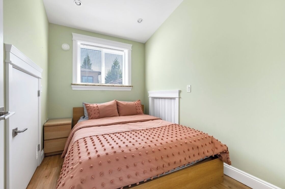 3 chambres, fer et planche à repasser, Wi-Fi, draps fournis