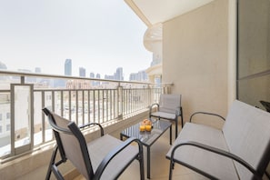 Leilighet – deluxe, 2 soverom, ikke-røyk, byutsikt | Balkong