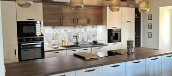 Charming air-conditioned house with garden and view on the Propriano bay