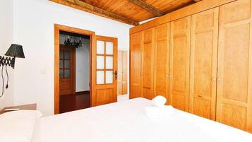 4 chambres, fer et planche Ă repasser, Wi-Fi gratuit