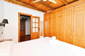 4 sovrum, strykjärn/strykbräda och gratis wi-fi