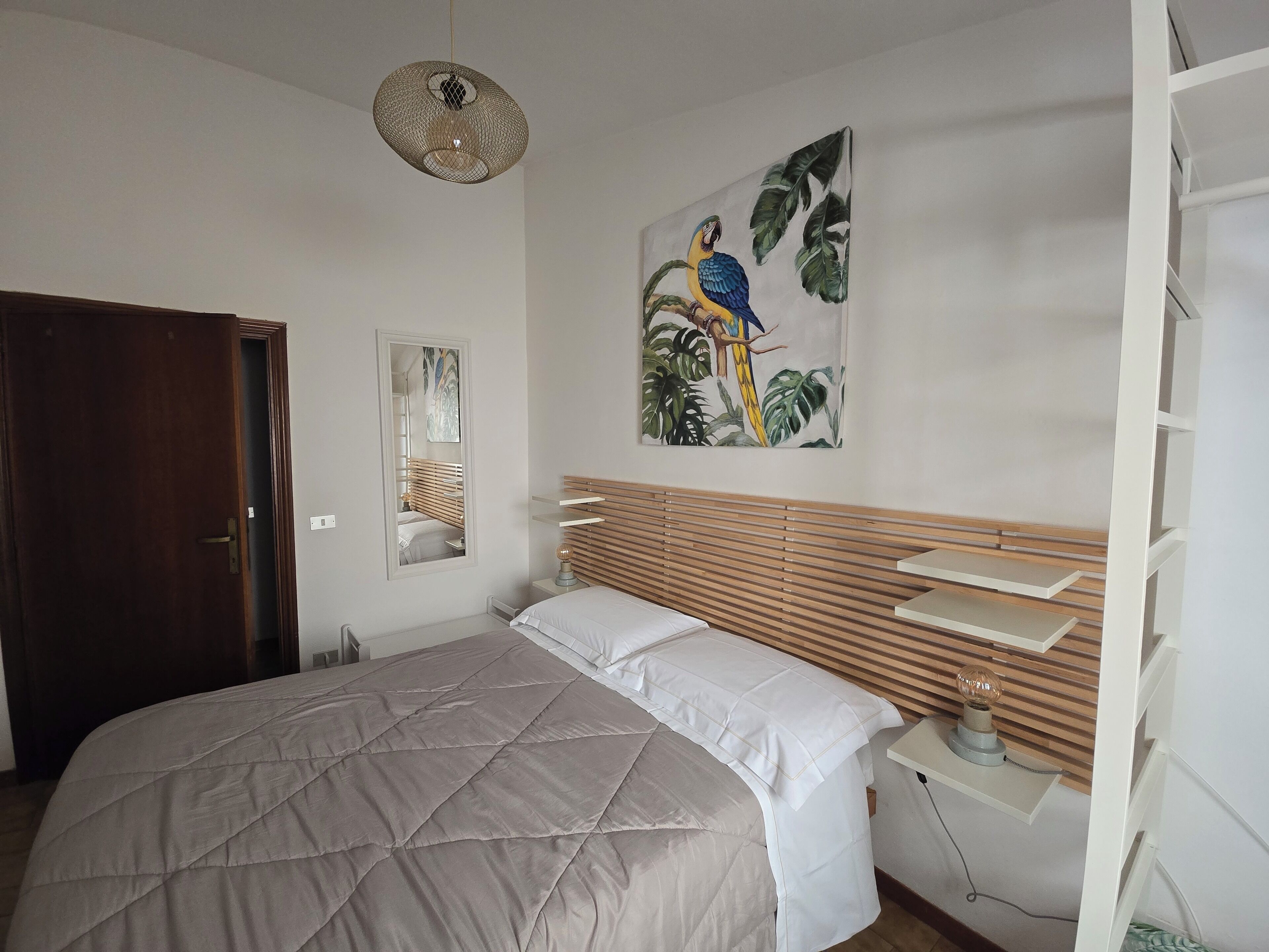 2 chambres, fer et planche à repasser, lit parapluie, Wi-Fi gratuit