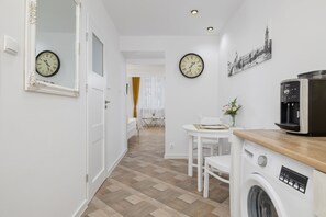 Estúdio, cozinha | Sala de estar
