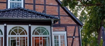 Historisches 5 Gutshaus am Fluss mit Panoramablick und Riesigem Grundstück