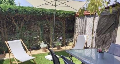 Pretty, peaceful house with small garden and parking space