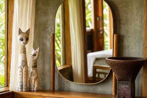 Unclassified image, 5 of 75, button - Villa OMantra Home Bali (Sukasada)