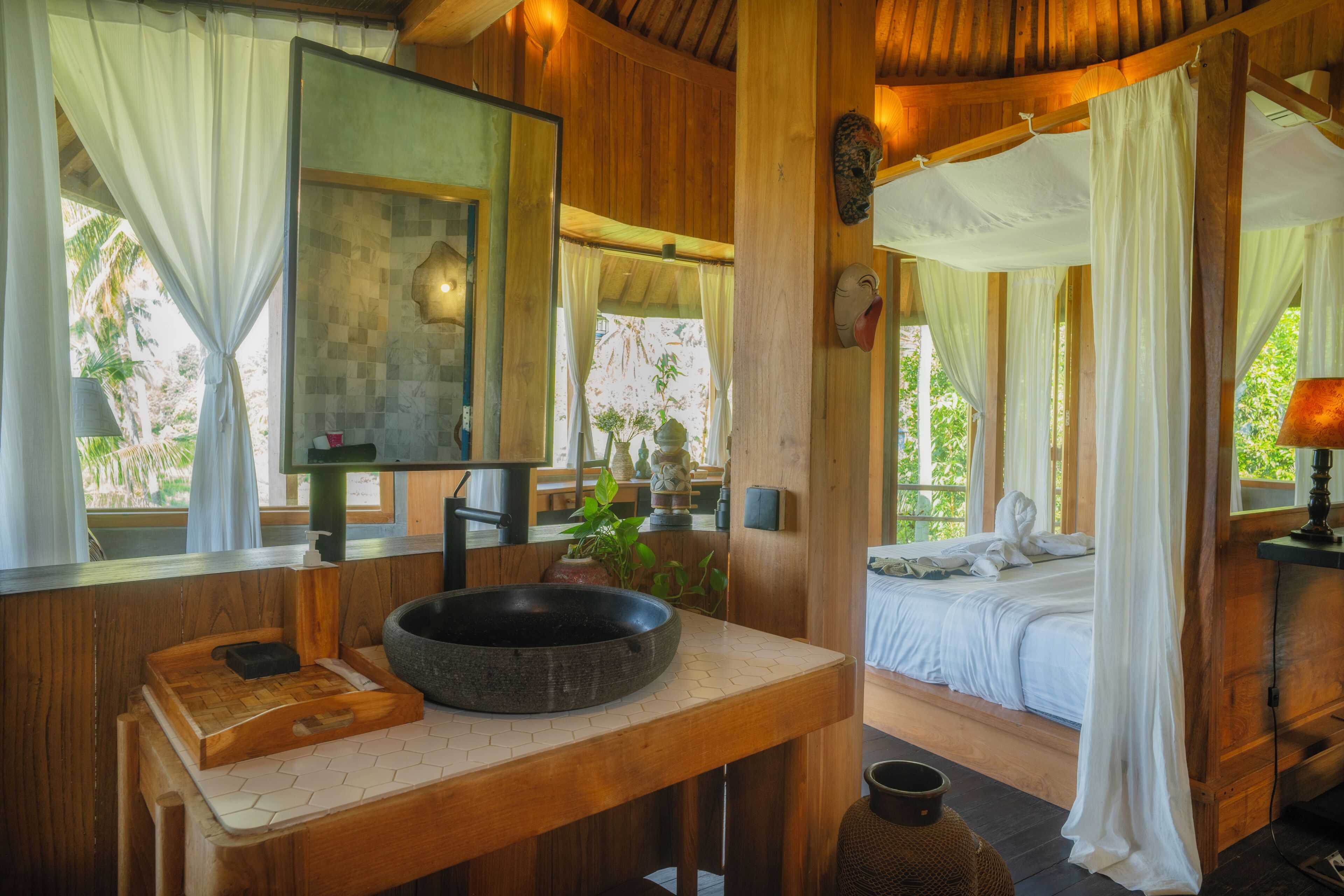 Mandala Room | Salle de bain | Articles de toilette (gratuits), séchoir à cheveux, pantoufles, bidet