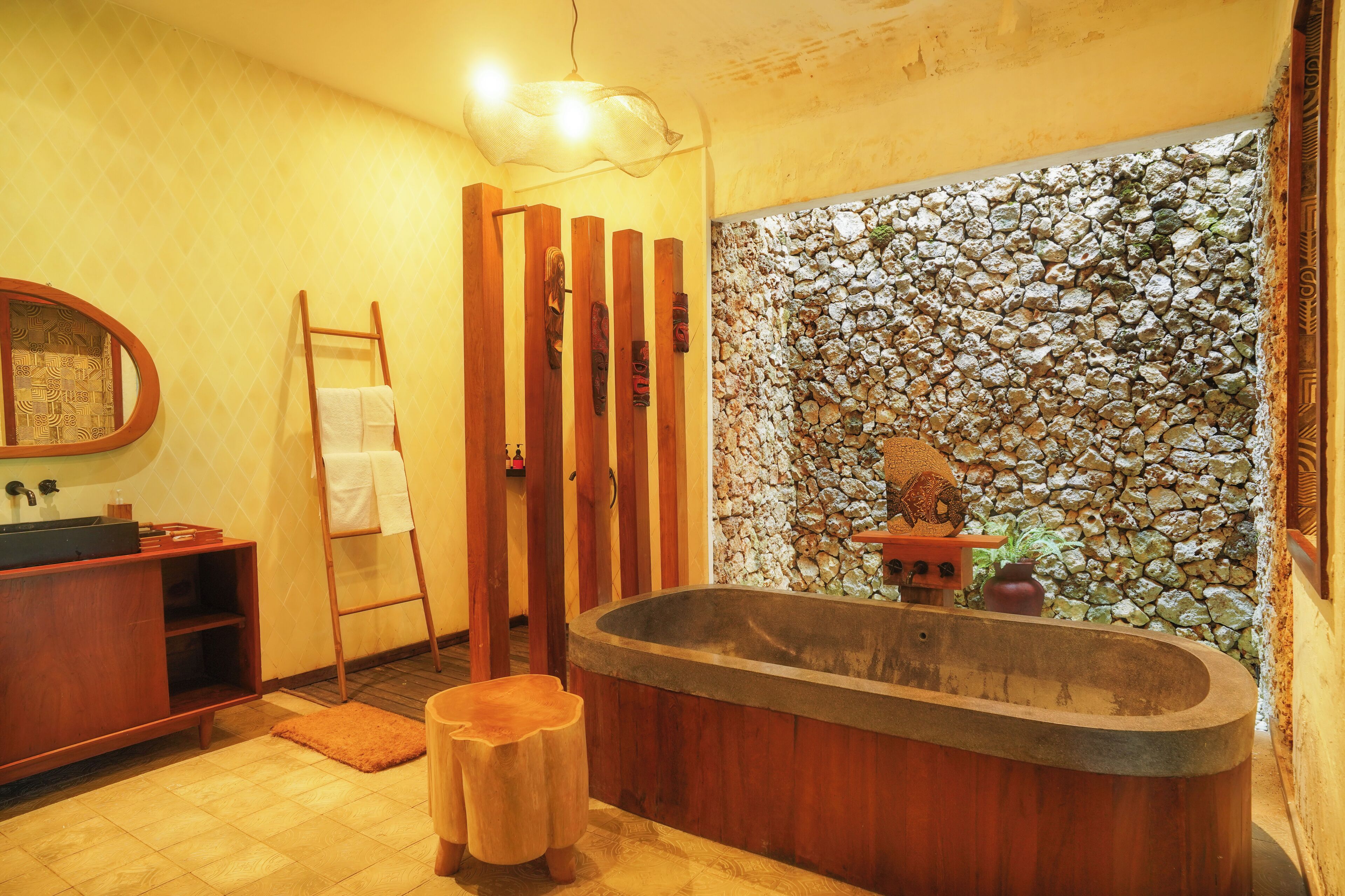 Hamsa Room | Bathroom | Free toiletries, hair dryer, slippers, bidet