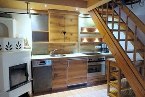 Réfrigérateur, four, plaque de cuisson, lave-vaisselle