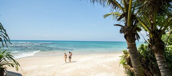 South Point Ocean - Whole Villa 8 Bedroom (Sleep 16)