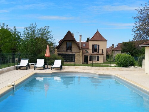 Maison Périgourdine Avec Piscine Privée,animaux de Compagnie Acceptés