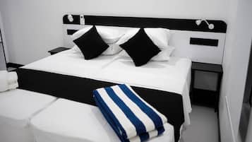 5 bedrooms, iron/ironing board, WiFi, bed sheets