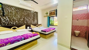 Chambre Double Supérieure | Literie de qualité supérieure, couette en duvet d'oie