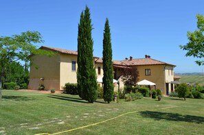 Apartment, 2 Bedrooms, Smoking, Patio | Exterior - Large Apartment With Shared Swimming Pool in Crete Senesi (Asciano)
