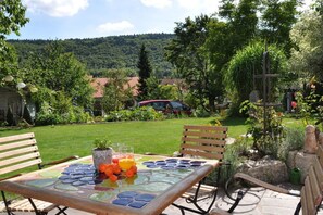 屋外ダイニングエリア