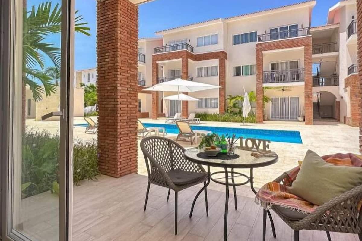 2 bedrooms, in-room safe, individually decorated, individually furnished
