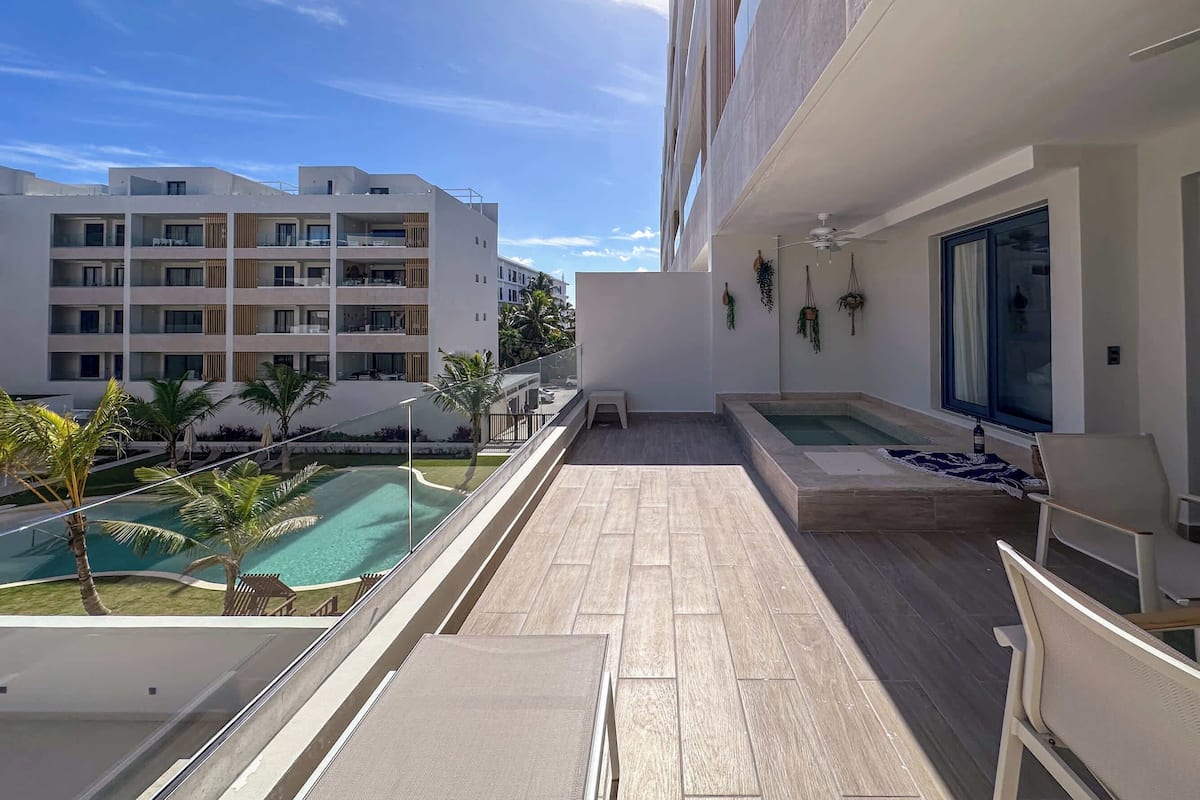 Departamento Premier, 2 habitaciones, alberca privada | Terraza o patio