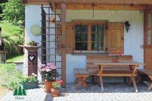 Outdoor dining - Nagelsmederij in het huis Waldwinkel (Aschau i. Chiemgau)