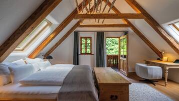 2 Schlafzimmer, BĂŒgeleisen/BĂŒgelbrett, WLAN, BettwĂ€sche