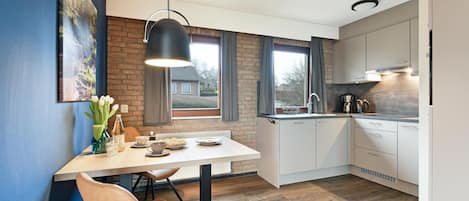 Fridge, microwave, dishwasher, coffee/tea maker