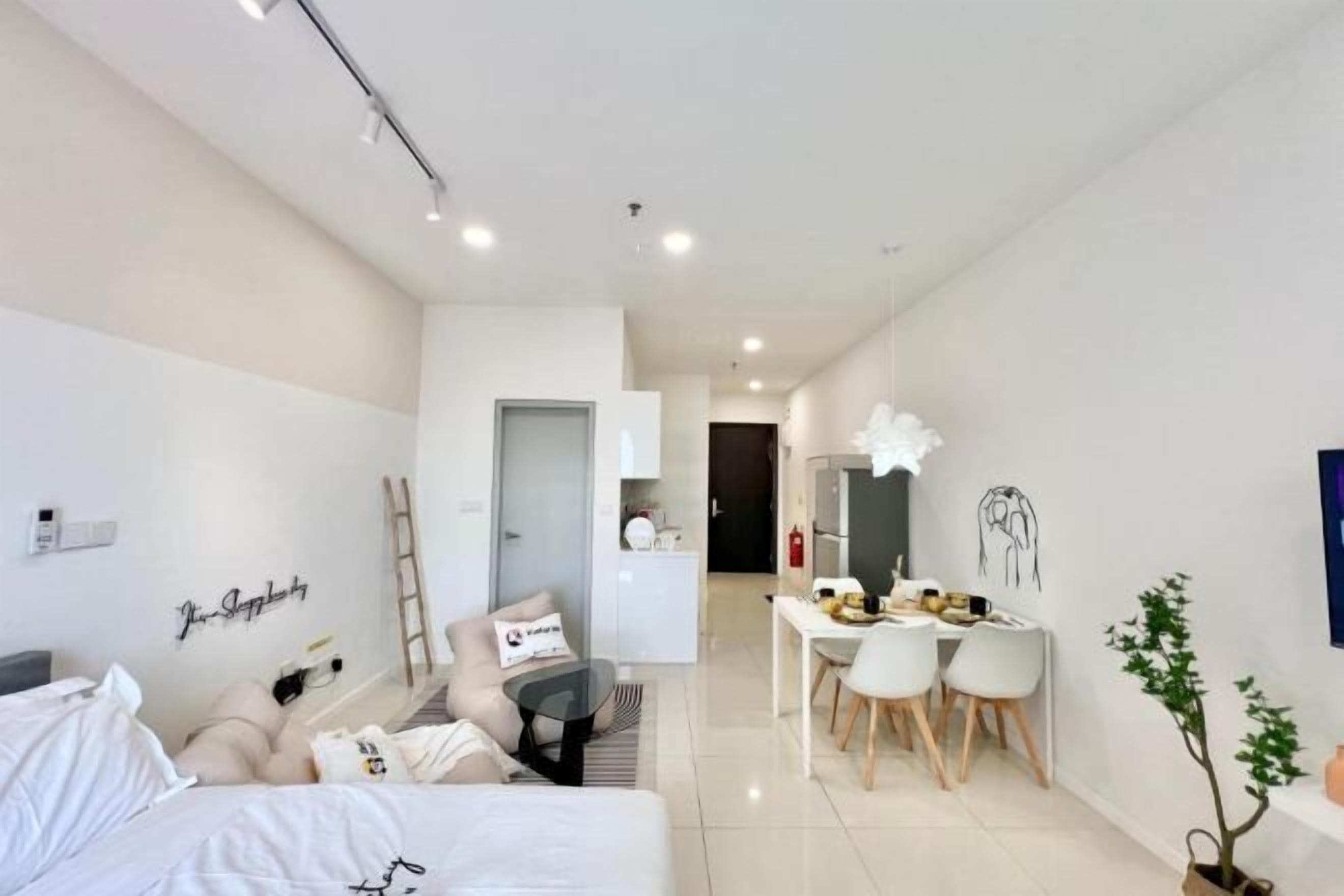 Tabla de planchar con plancha y wifi gratis 