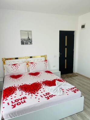 14 habitaciones, wifi y ropa de cama 