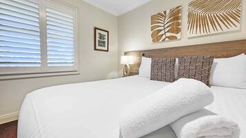 1 bedroom, iron/ironing board, Internet, bed sheets