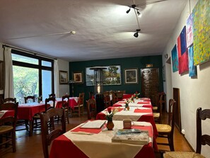 Free daily cooked-to-order breakfast  - Hotel El Refugio de Juanar (Ojén)