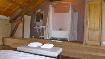 4 Schlafzimmer, Reisekinderbett, kostenloses WLAN