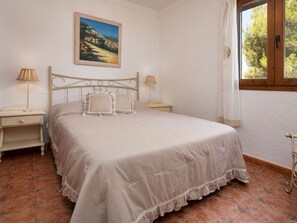 2 Schlafzimmer, Reisekinderbett, kostenloses WLAN