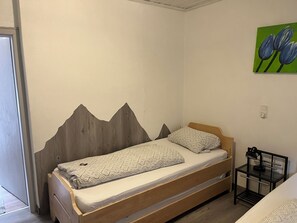 2 makuuhuonetta, Wi-Fi, vuodevaatteet
