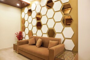 Área de estar no saguão