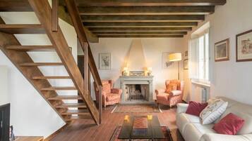 Caminetto, tavolo da ping pong