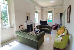 Fireplace, table tennis