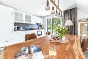 Kühlschrank, Ofen, Herdplatte, Geschirrspüler