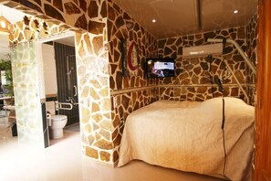 1 室のベッドルーム、アイロン / アイロン台、WiFi (無料)