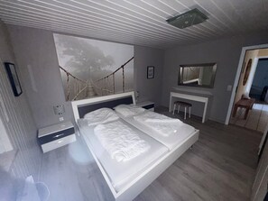 2 Schlafzimmer, Schreibtisch, kostenloses WLAN