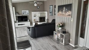 Televisie en een open haard