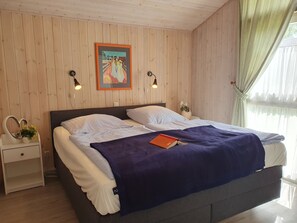 2 bedrooms, free WiFi - Seeschwalbe 94 - Das Skandinavische Familienhaus für 4 mit Sauna und Whirlpool (Mirow)