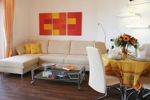 Smart TV, books, stereo