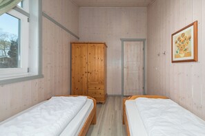 2 bedrooms, free WiFi