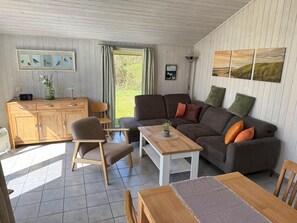 TV - Seeschwalbe 240 - Das Skandinavische Familienhaus für 4 mit Sauna und Whirlpool (Mirow)